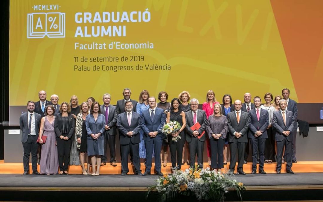 Comeva, presente en el acto de graduación de los grados de Economía, Finanzas y Contabilidad e International Business